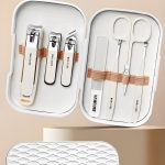 New Arrival 7 PCS White Portable Luxury Manicure Pedicure Set Stainless Steel Cuticle Nail Clipper for Foot Care Gift Set Care